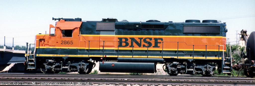 BNSF GP39-2 2865